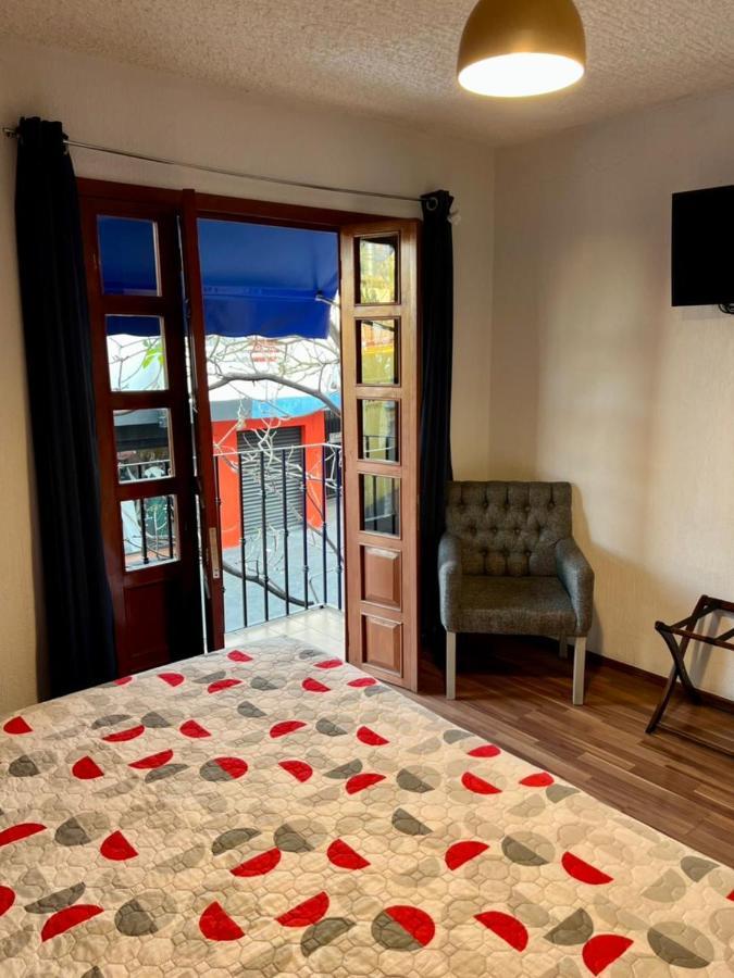 Hotel Casa Frida Cuernavaca Bagian luar foto